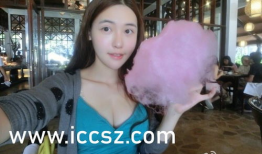 男生吃女生的胸视频,男生偷拍女生胸部引发热议